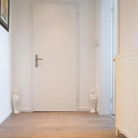 Big Mama With Mobile Aircon, Free Parking דירה *