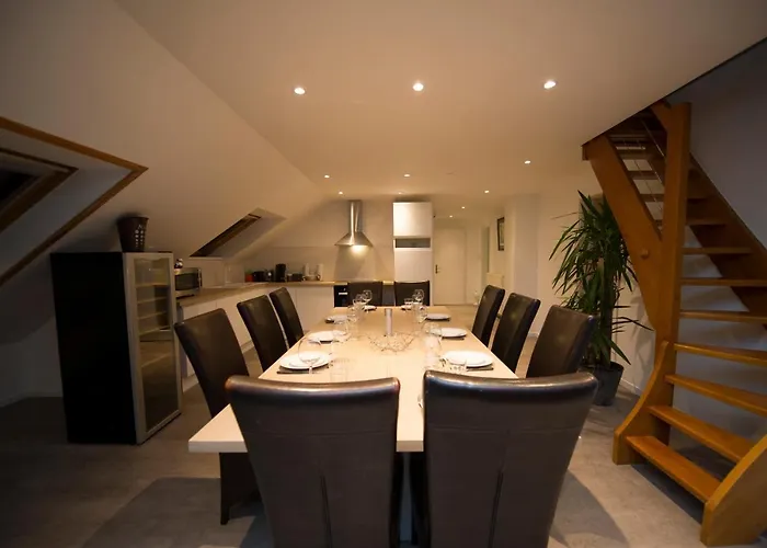 Big Mama With Mobile Aircon, Free Parking Appartamento *