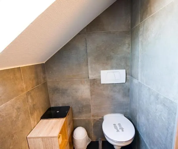 Big Mama With Mobile Aircon, Free Parking Appartamento *